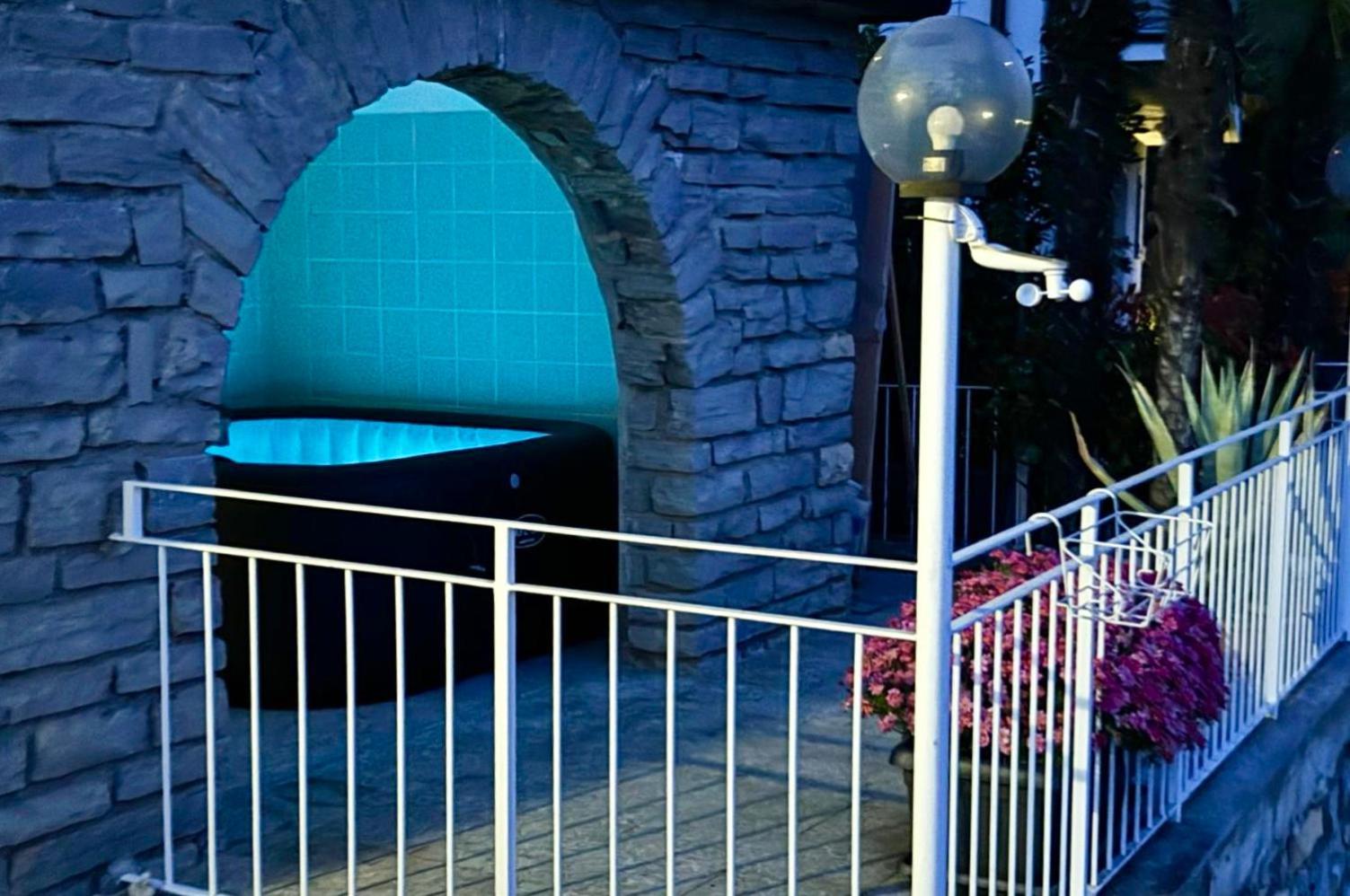 Villa Fantastica Carate Urio Exteriér fotografie